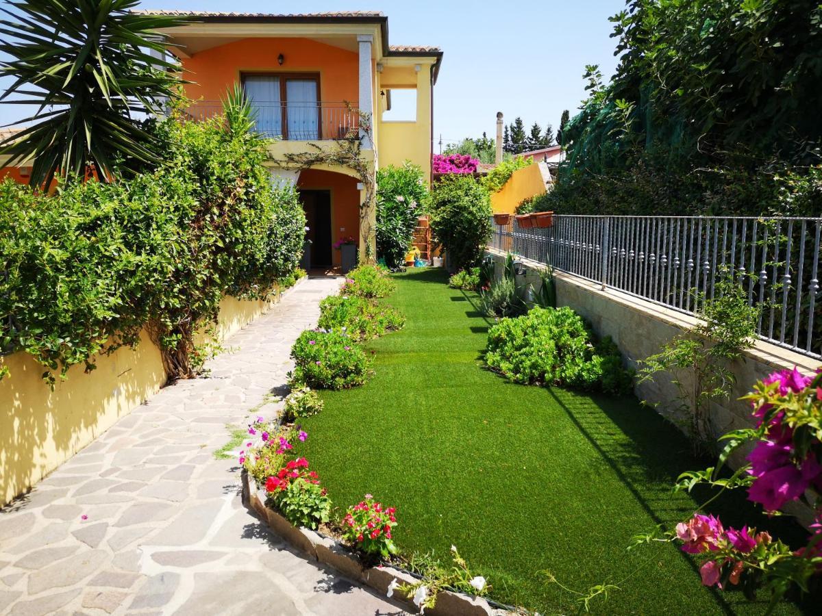Casa Con Giardino Villa Olbia Buitenkant foto